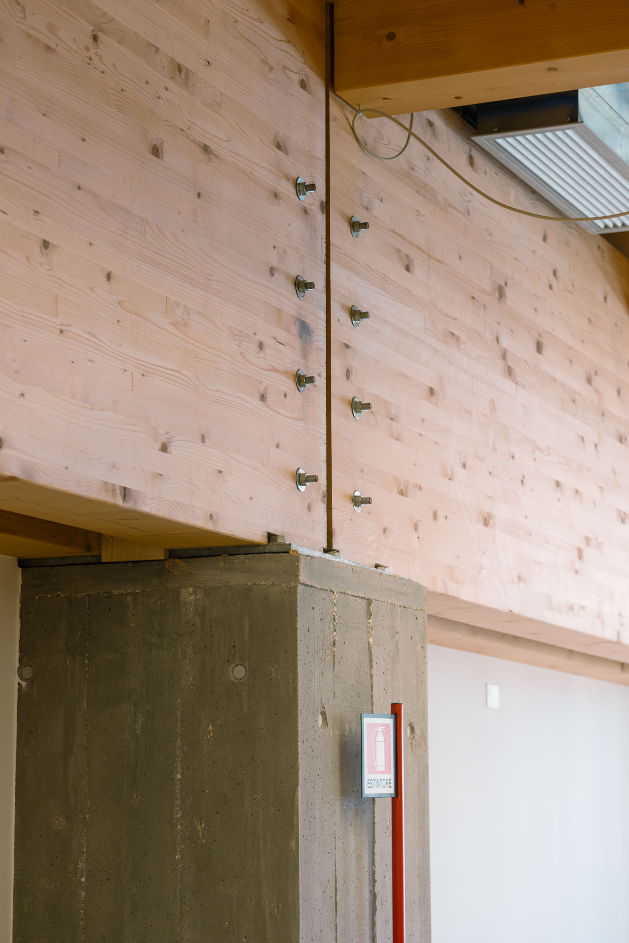 De-facci-spa-progetto-scuola-victory-padova_L2100469_p_p_Lr_web_hd