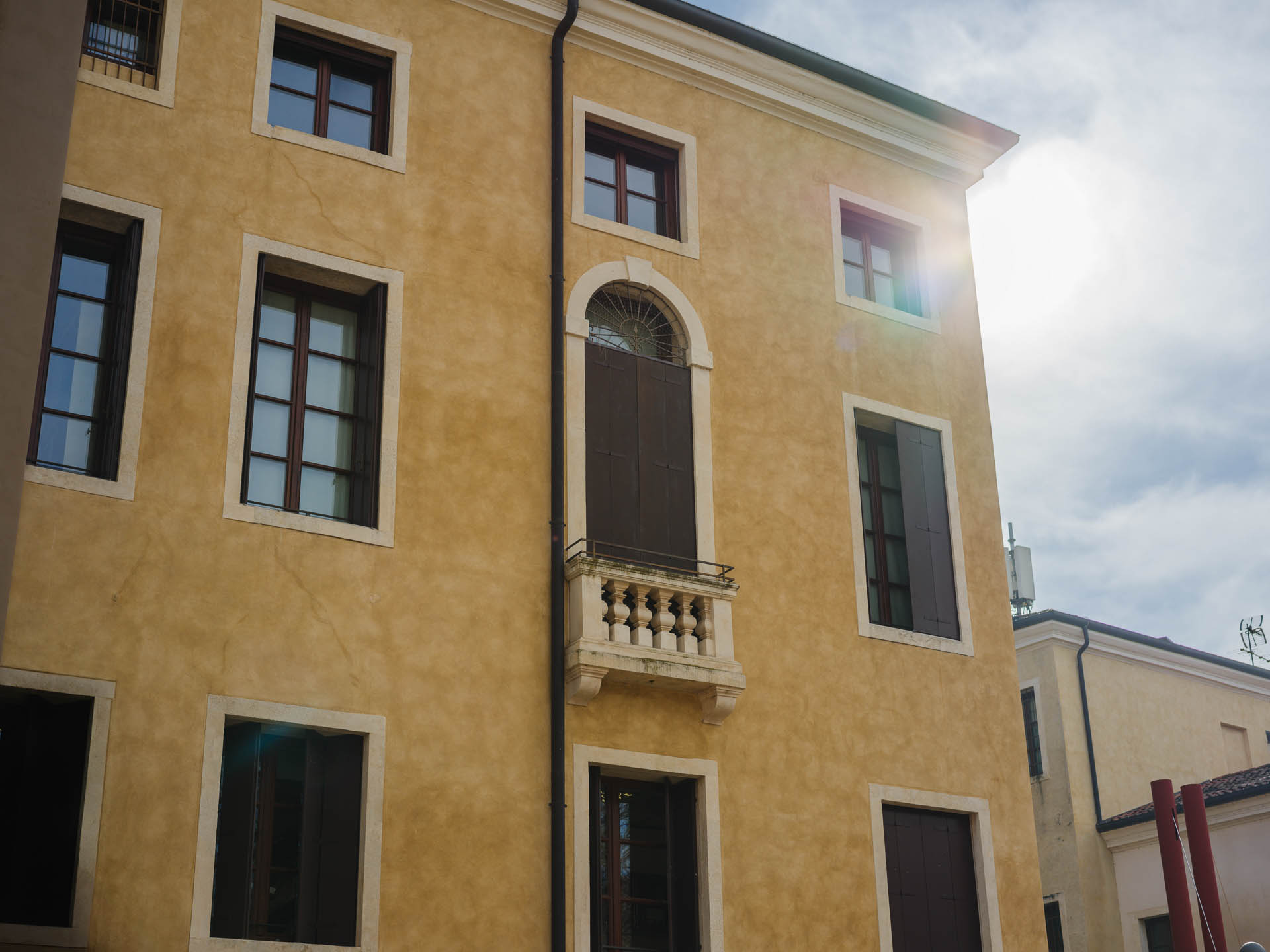 De-facci-spa-costruzioni-ccommerciali-direzionali_B0001518_p_p_Lr_web_hd