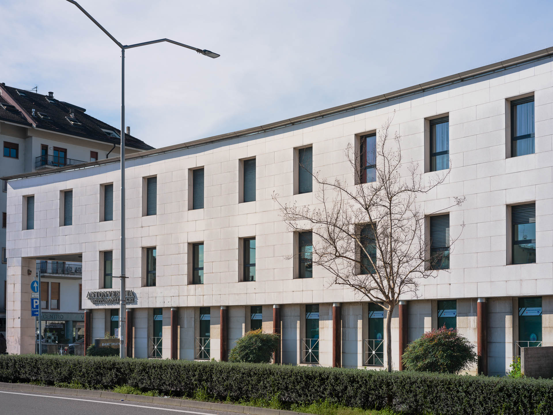 De-facci-spa-costruzioni-ccommerciali-direzionali_B0001530_p_p_Lr_web_hd