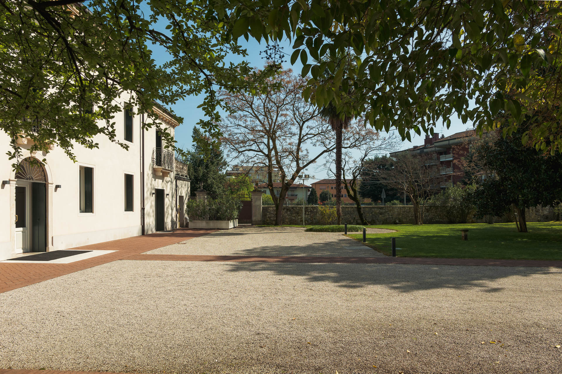 De-facci-spa-costruzioni-ccommerciali-direzionali_De-facci-spa-resturo-costruzioni-civili-residenziali-Nome documento_p_6_p_Lr_web_hd