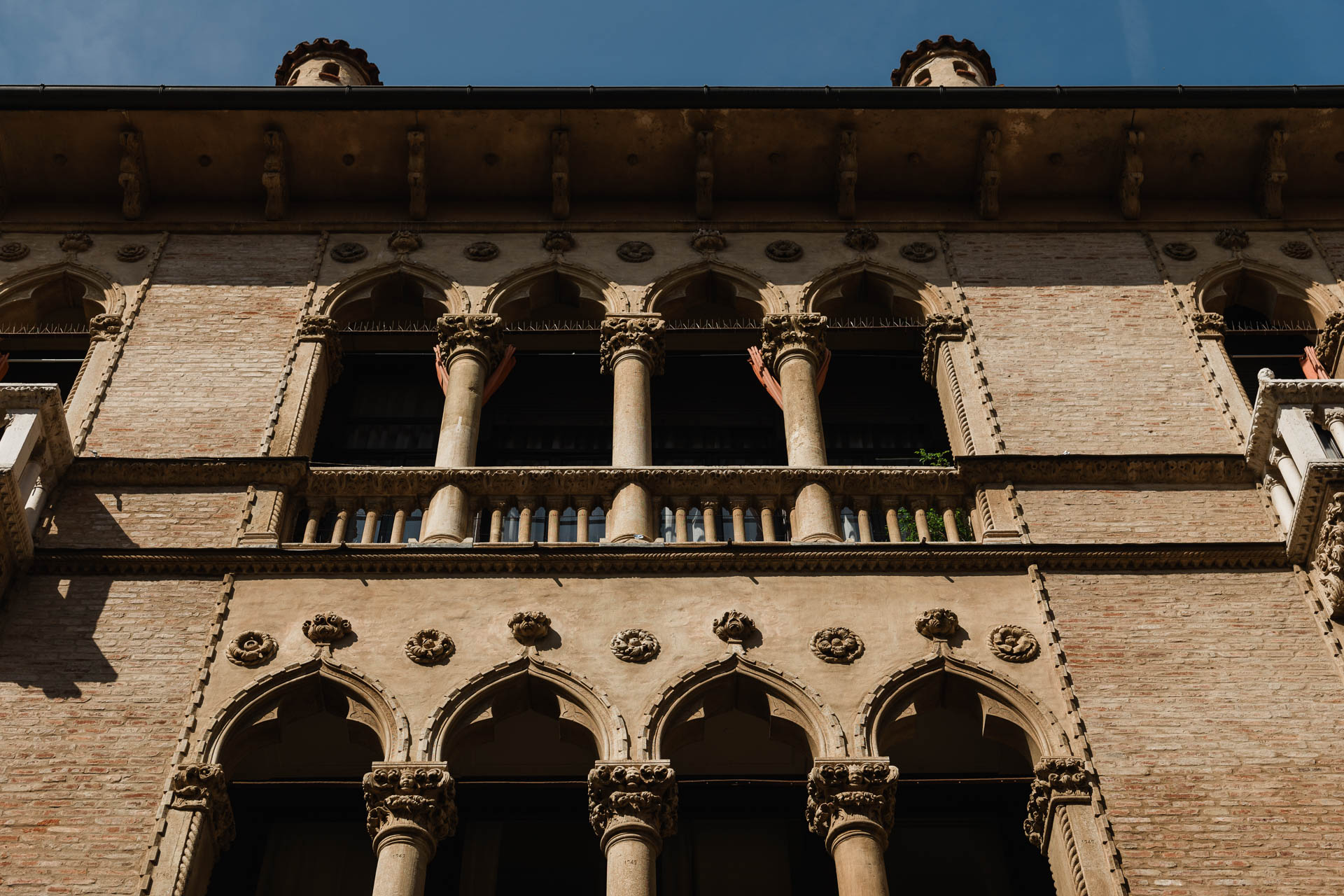 De-facci-spa-ristrutturazioni-restauro_De-facci-spa-resturo-ca-oro-vicneza-Nome documento_p_3_p_Lr_web_hd